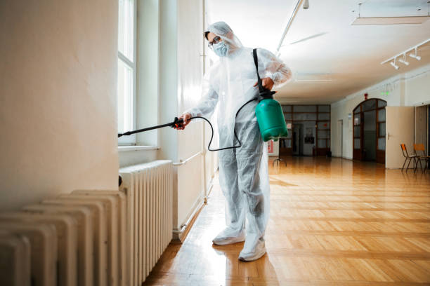 Best Residential Pest Control  in Escanaba, MI